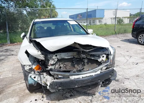 2010 Honda Accord 3.5 Ex-L z USA, uszkodzony, nr VIN 1HGCP3F88AA023093